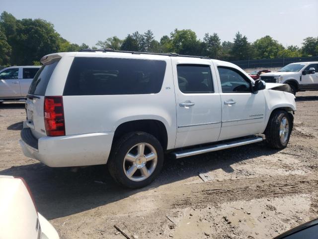 Photo 2 VIN: 1GNSKKE37BR138223 - CHEVROLET SUBURBAN K 