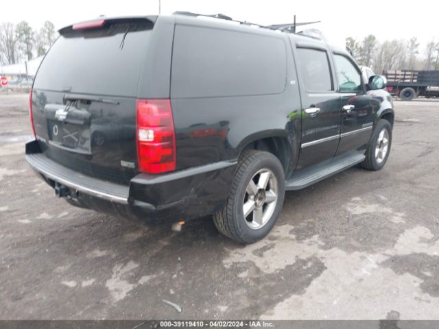 Photo 3 VIN: 1GNSKKE38BR246687 - CHEVROLET SUBURBAN 1500 