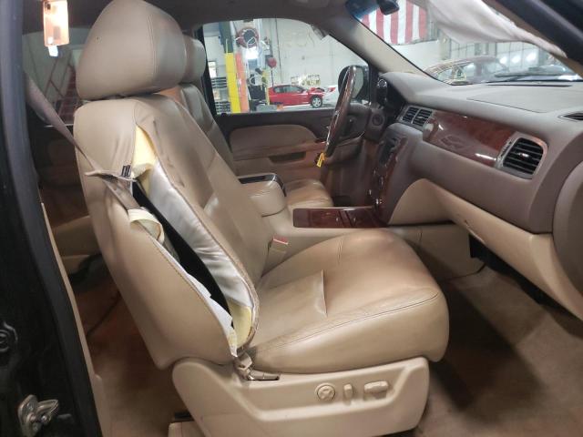 Photo 4 VIN: 1GNSKKE38BR251761 - CHEVROLET SUBURBAN K 