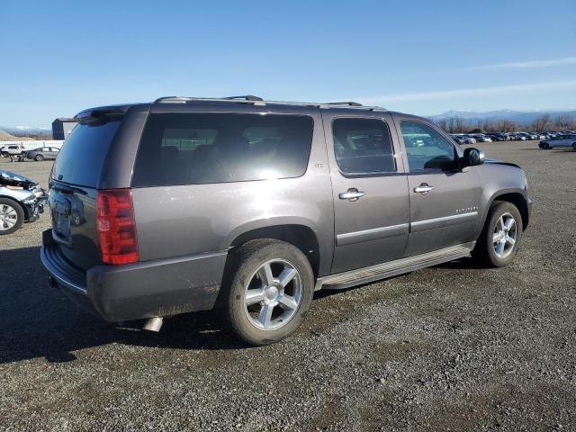 Photo 2 VIN: 1GNSKKE38BR257432 - CHEVROLET SUBURBAN K 