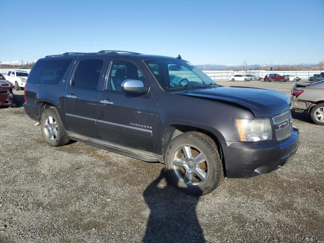 Photo 3 VIN: 1GNSKKE38BR257432 - CHEVROLET SUBURBAN K 