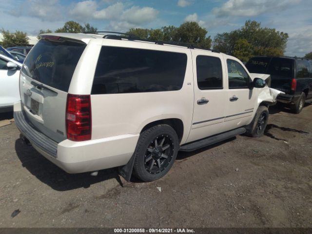 Photo 3 VIN: 1GNSKKE39BR280055 - CHEVROLET SUBURBAN 