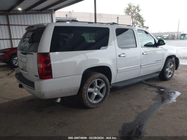 Photo 3 VIN: 1GNSKKE3XBR266908 - CHEVROLET SUBURBAN 1500 