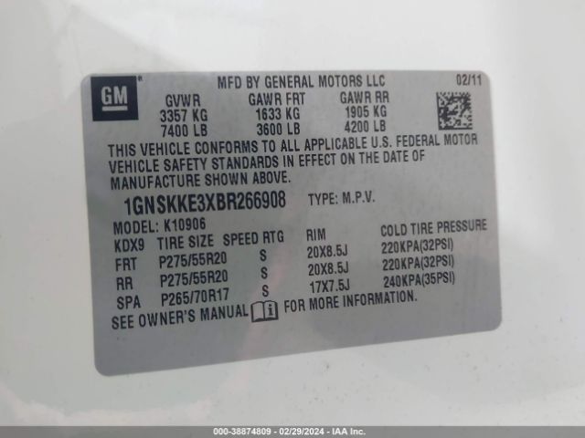 Photo 8 VIN: 1GNSKKE3XBR266908 - CHEVROLET SUBURBAN 1500 