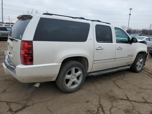 Photo 2 VIN: 1GNSKKE70DR134875 - CHEVROLET SUBURBAN 