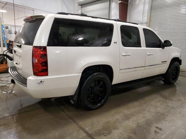 Photo 2 VIN: 1GNSKKE70DR246141 - CHEVROLET SUBURBAN 