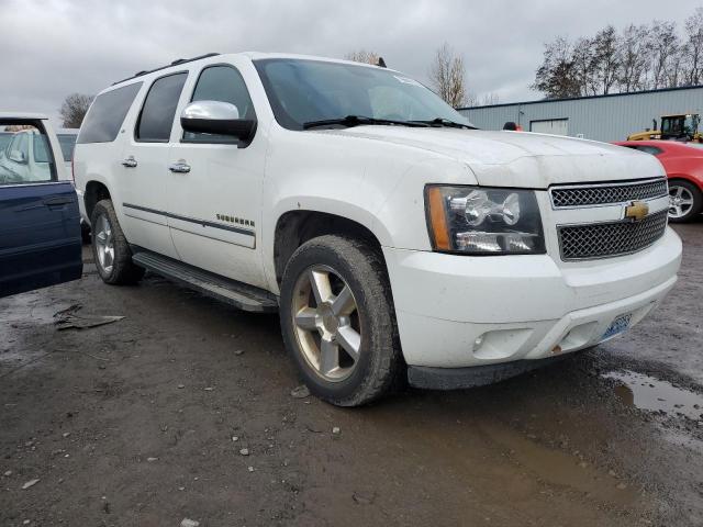 Photo 3 VIN: 1GNSKKE70DR376047 - CHEVROLET SUBURBAN 