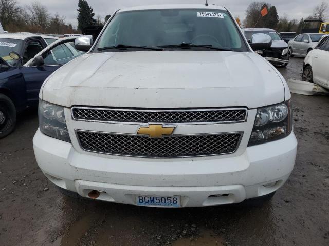 Photo 4 VIN: 1GNSKKE70DR376047 - CHEVROLET SUBURBAN 