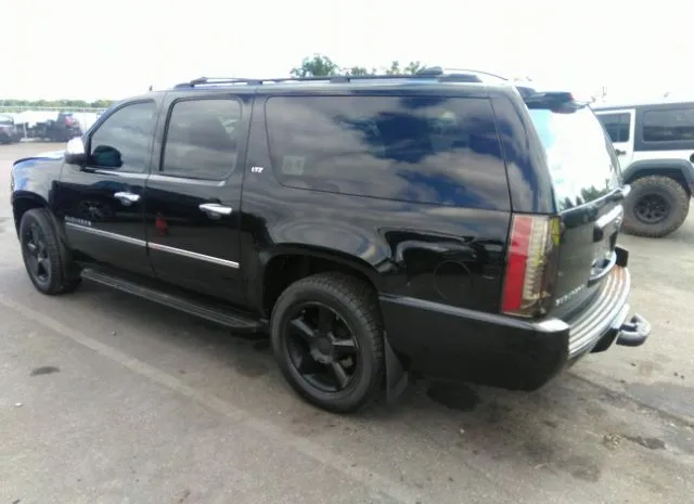 Photo 2 VIN: 1GNSKKE71CR234613 - CHEVROLET SUBURBAN 