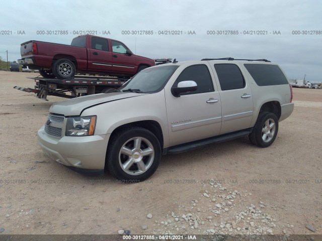 Photo 1 VIN: 1GNSKKE71DR215822 - CHEVROLET SUBURBAN 