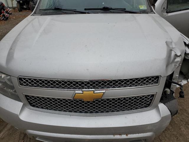 Photo 11 VIN: 1GNSKKE72DR363879 - CHEVROLET SUBURBAN K 