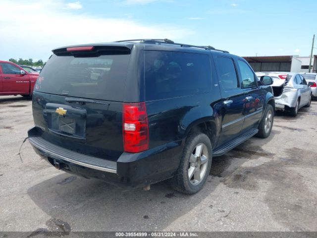 Photo 3 VIN: 1GNSKKE74DR293639 - CHEVROLET SUBURBAN 