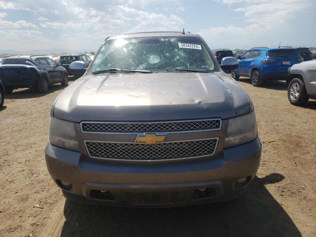 Photo 4 VIN: 1GNSKKE75DR327765 - CHEVROLET SUBURBAN 