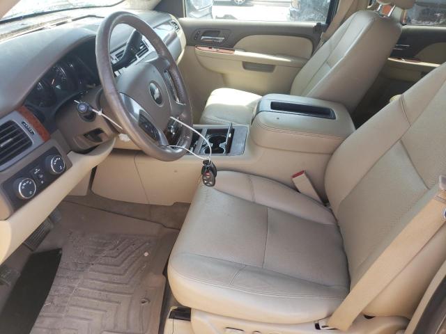 Photo 6 VIN: 1GNSKKE75DR327765 - CHEVROLET SUBURBAN 