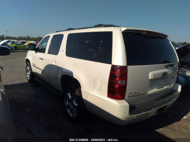 Photo 2 VIN: 1GNSKKE75DR357722 - CHEVROLET SUBURBAN 