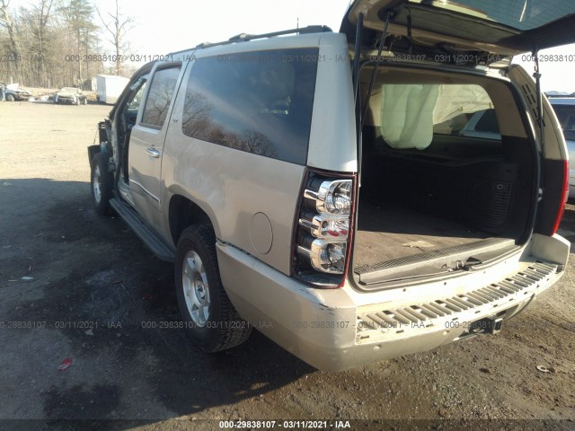 Photo 2 VIN: 1GNSKKE78DR167591 - CHEVROLET SUBURBAN 