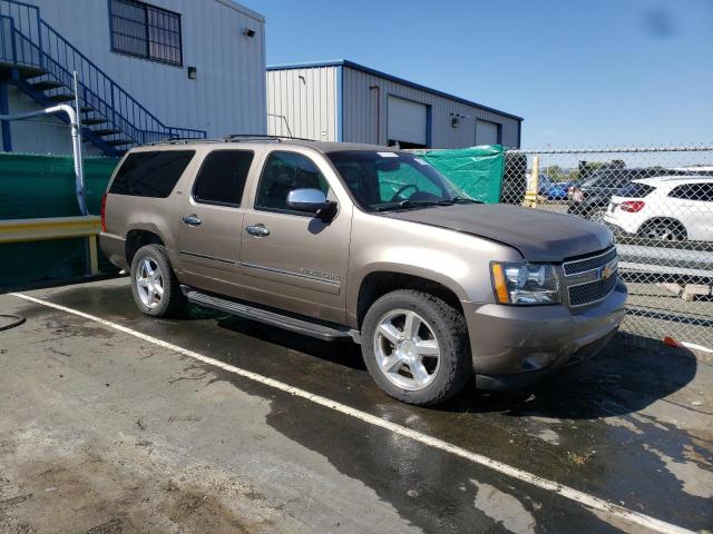 Photo 3 VIN: 1GNSKKE79DR213767 - CHEVROLET SUBURBAN 