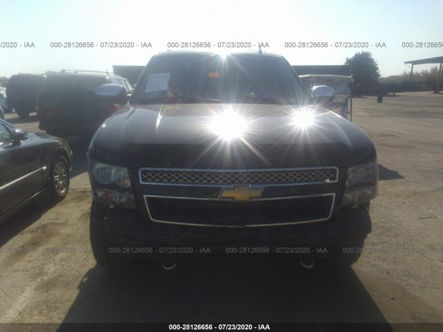 Photo 5 VIN: 1GNSKKE7XCR204431 - CHEVROLET SUBURBAN 