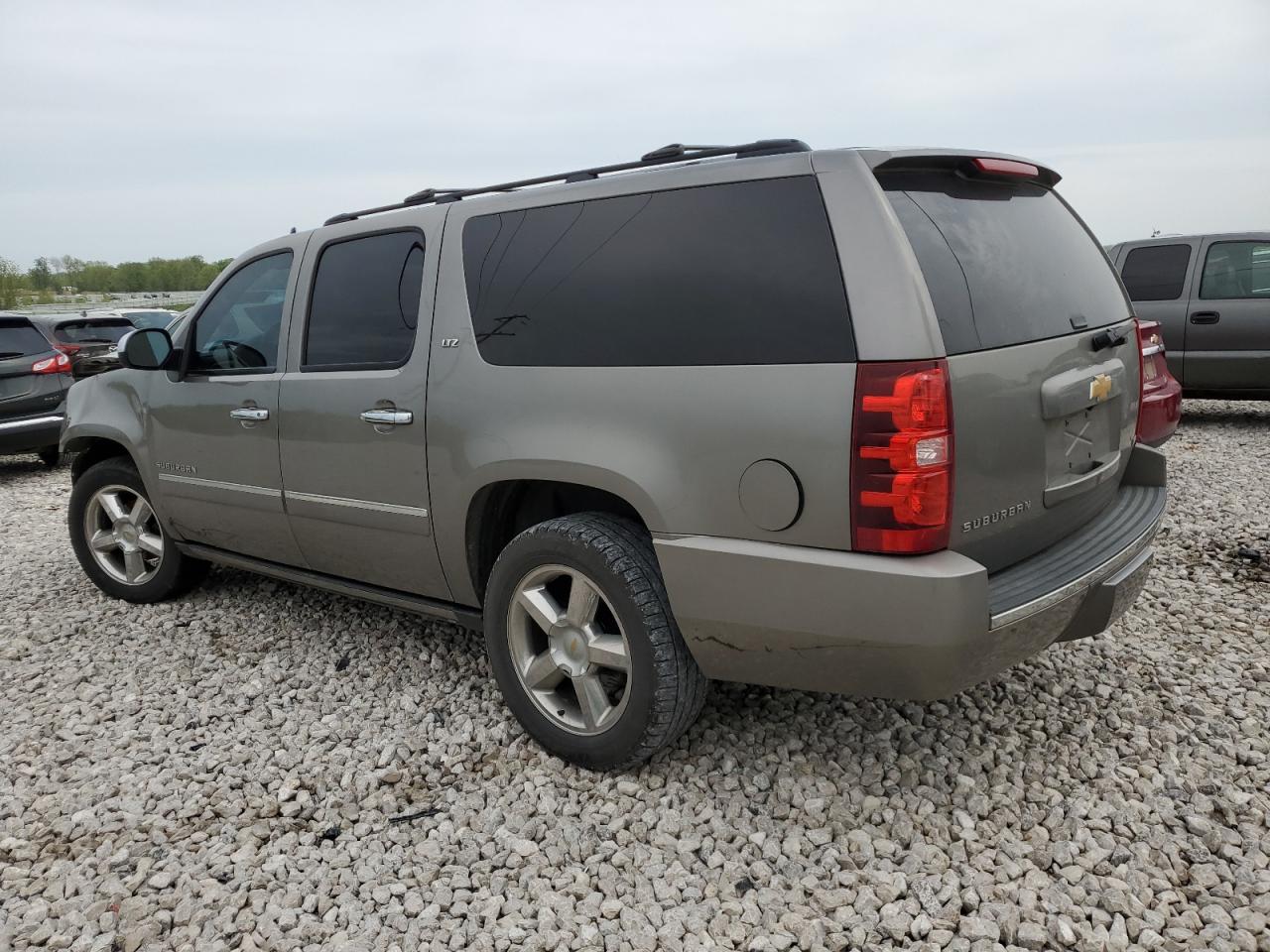 Photo 1 VIN: 1GNSKKE7XCR310264 - CHEVROLET SUBURBAN 