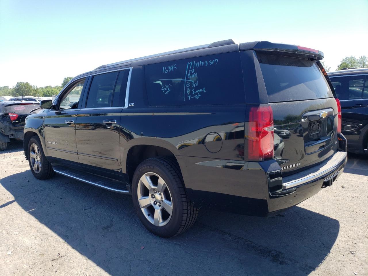 Photo 1 VIN: 1GNSKKKC1FR549868 - CHEVROLET SUBURBAN 