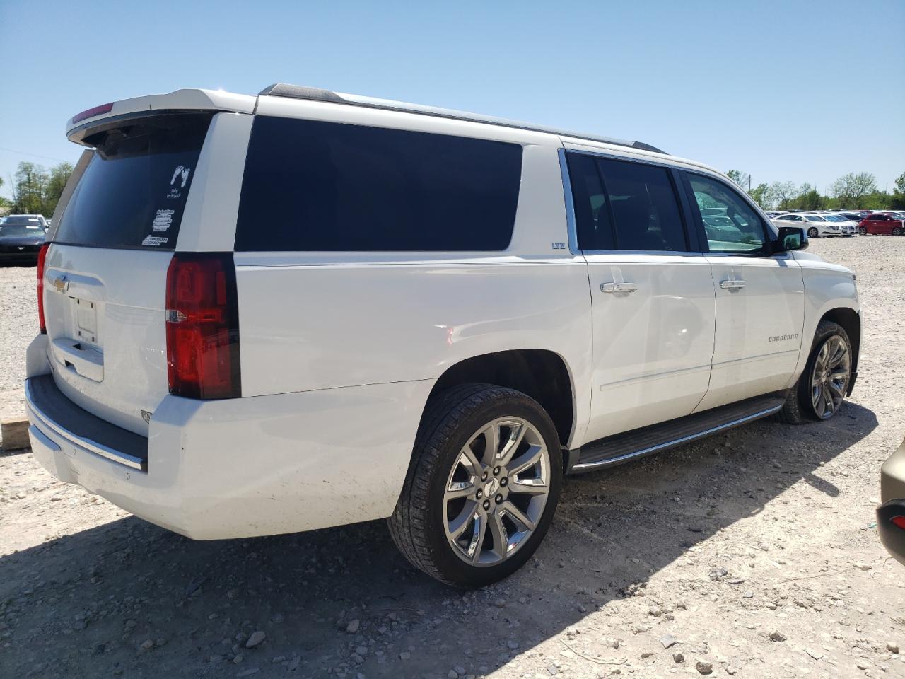 Photo 2 VIN: 1GNSKKKC4FR242579 - CHEVROLET SUBURBAN 