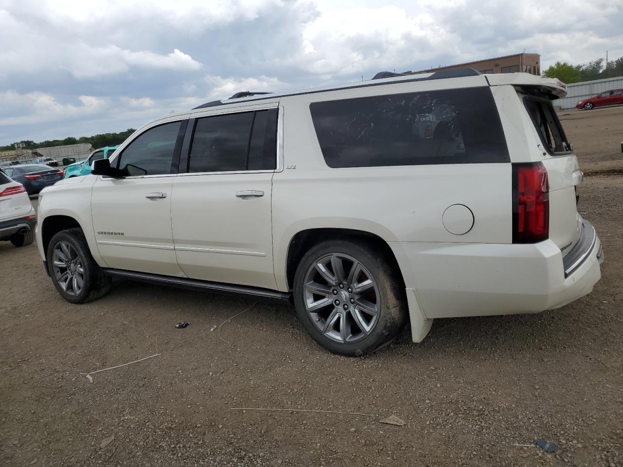 Photo 1 VIN: 1GNSKKKC6FR537294 - CHEVROLET SUBURBAN 