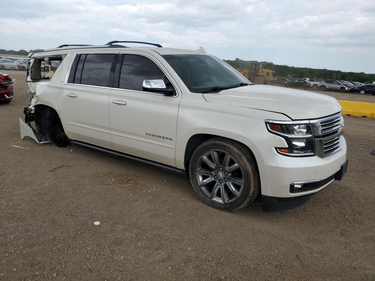 Photo 3 VIN: 1GNSKKKC6FR537294 - CHEVROLET SUBURBAN 