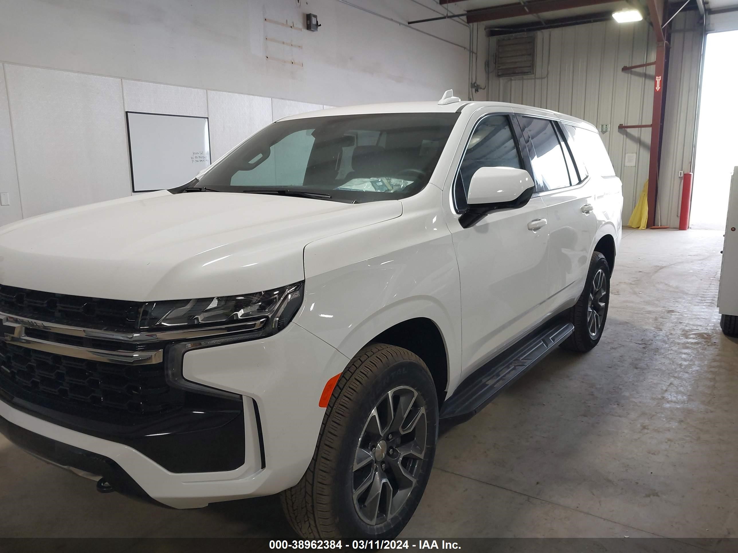 Photo 1 VIN: 1GNSKLED9RR200262 - CHEVROLET TAHOE 