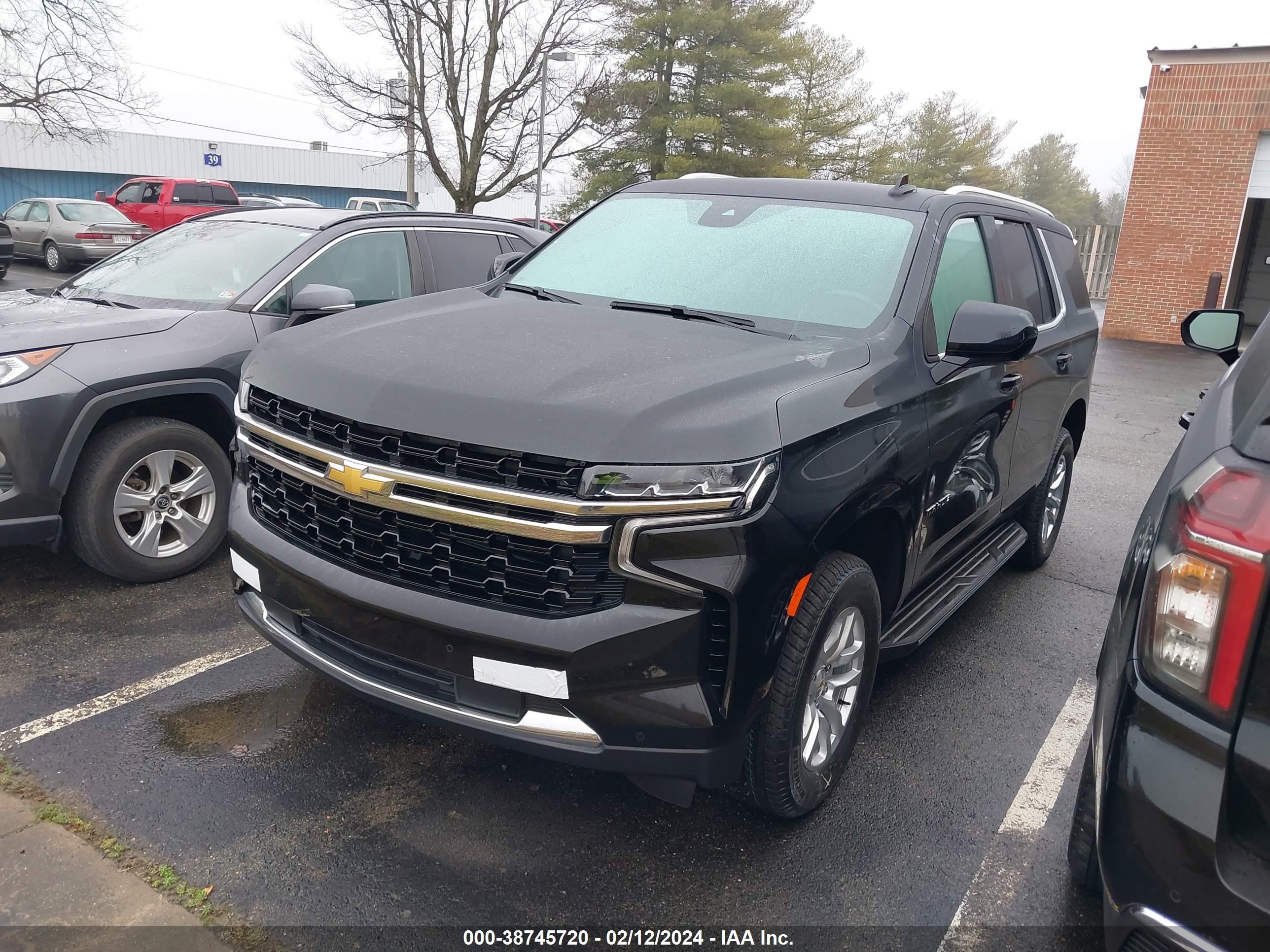 Photo 1 VIN: 1GNSKMED0RR163379 - CHEVROLET TAHOE 