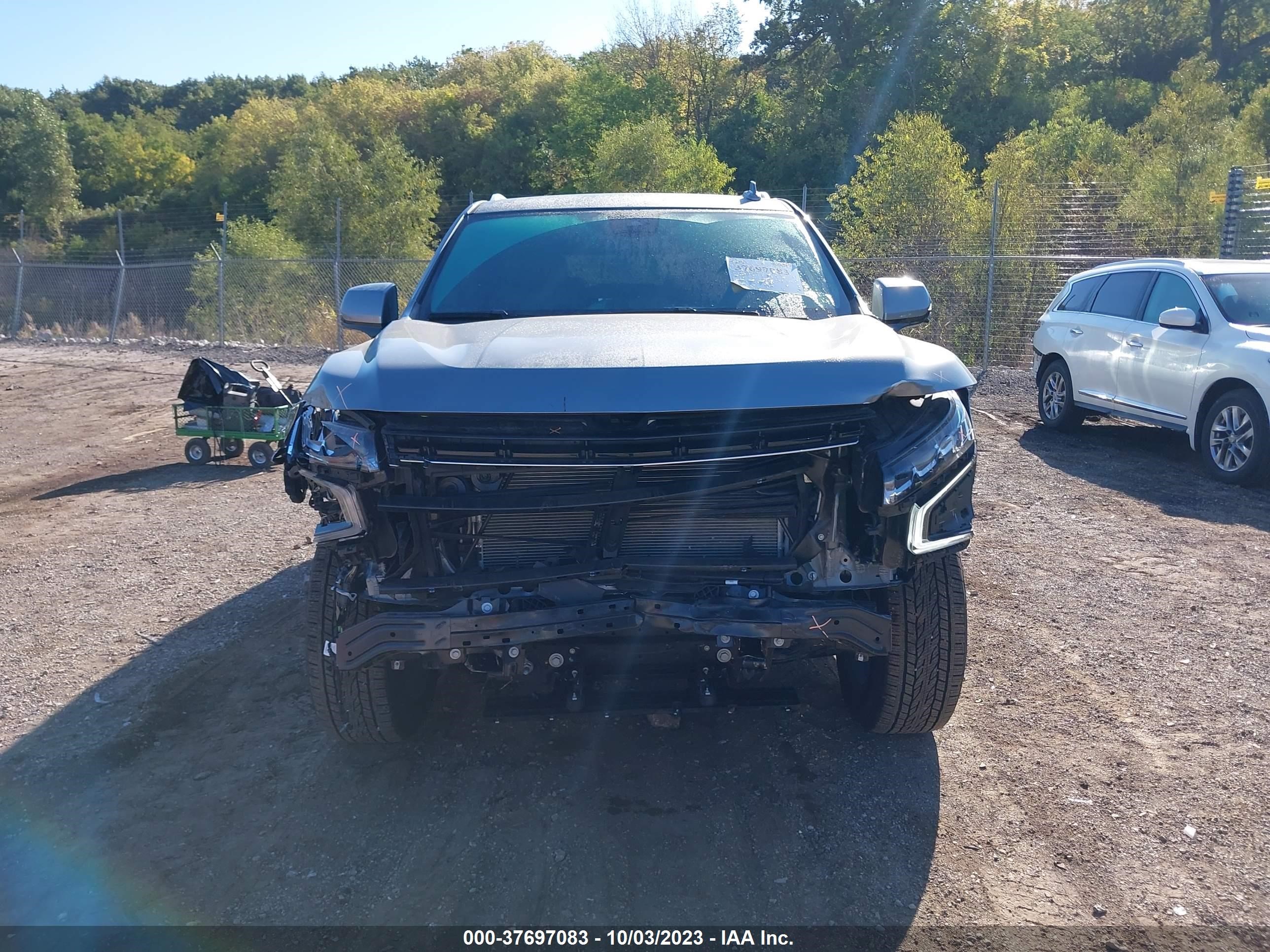 Photo 11 VIN: 1GNSKNKD3PR242634 - CHEVROLET TAHOE 