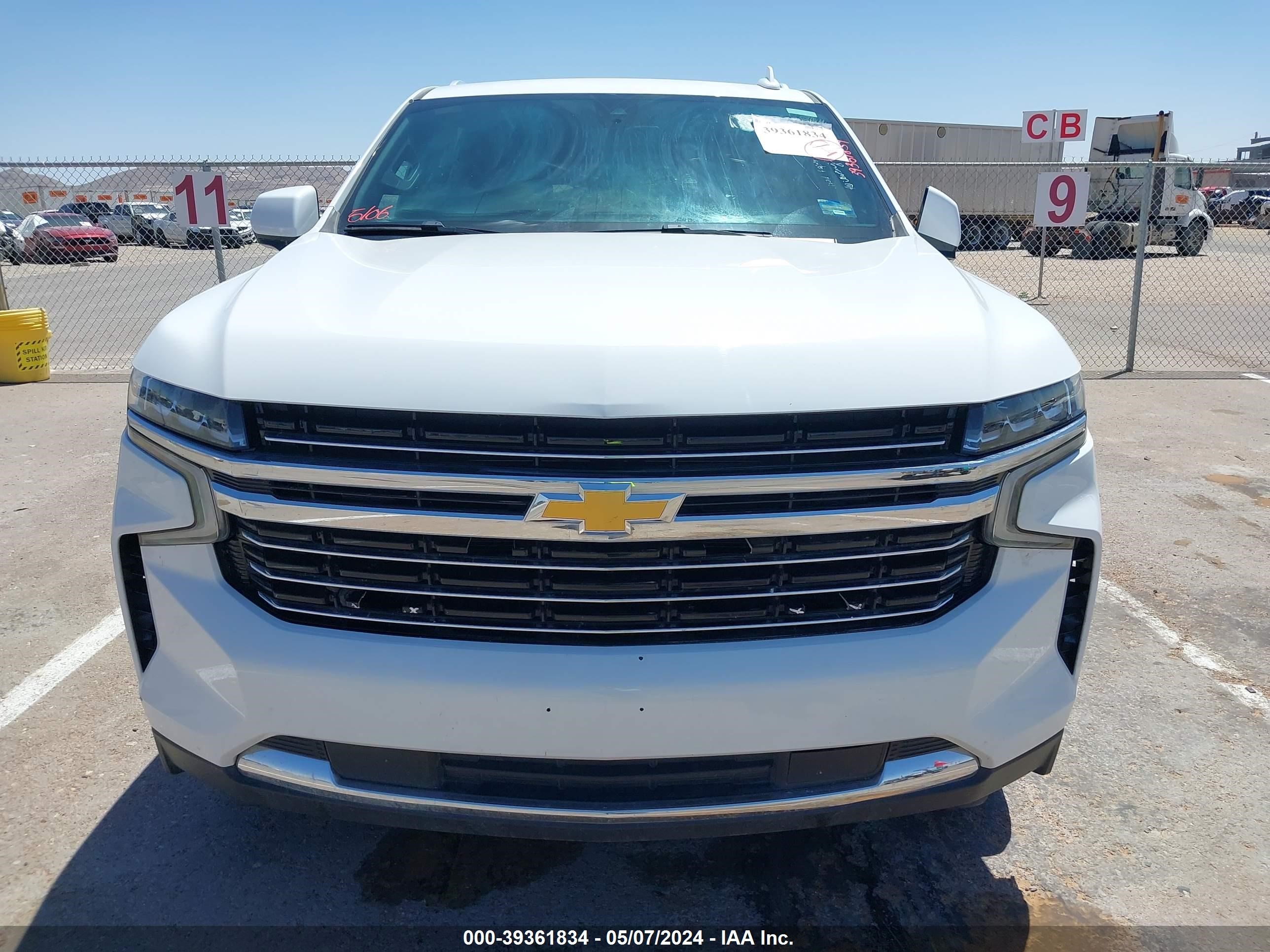 Photo 11 VIN: 1GNSKNKD4MR339322 - CHEVROLET TAHOE 