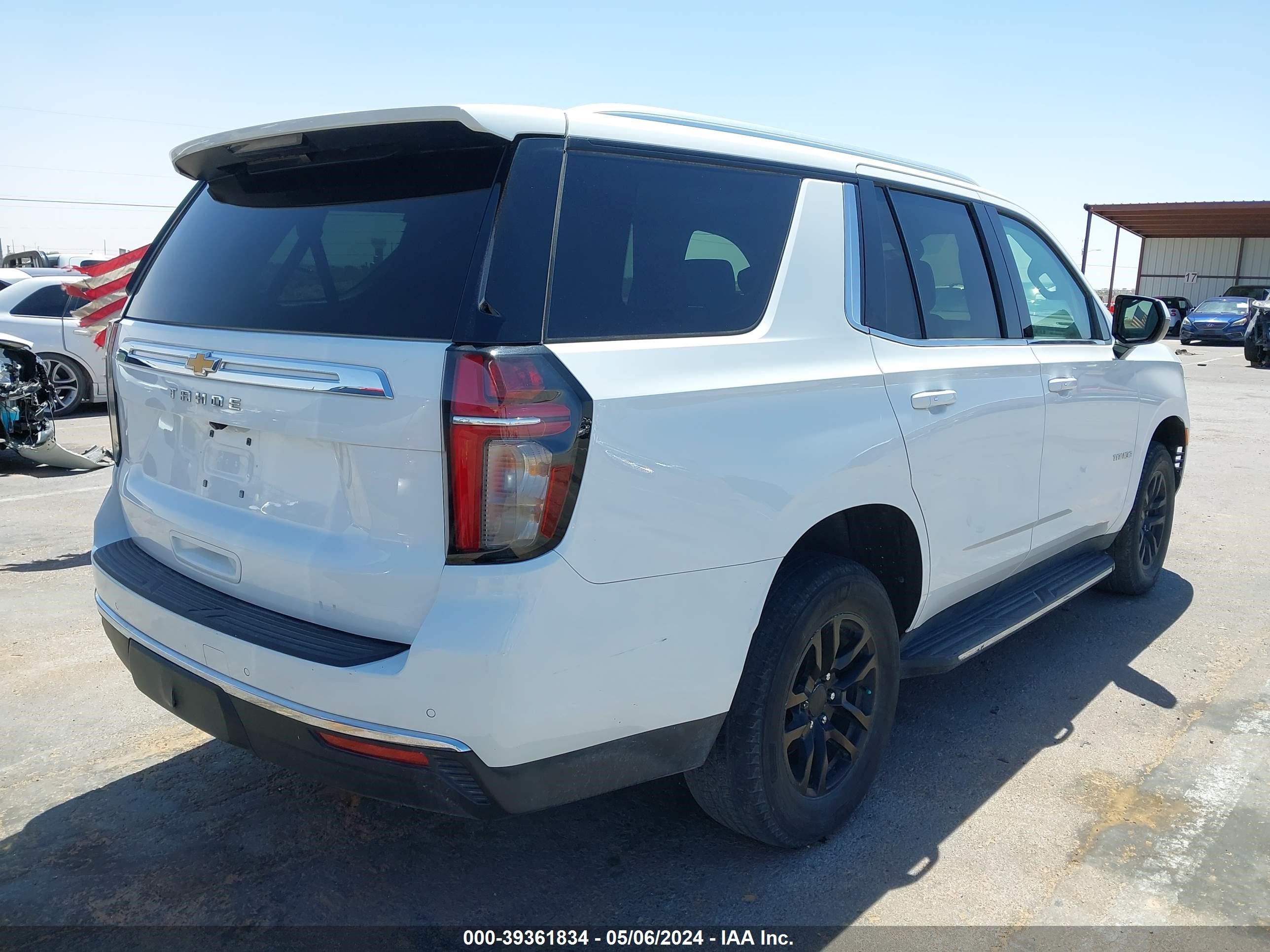 Photo 3 VIN: 1GNSKNKD4MR339322 - CHEVROLET TAHOE 