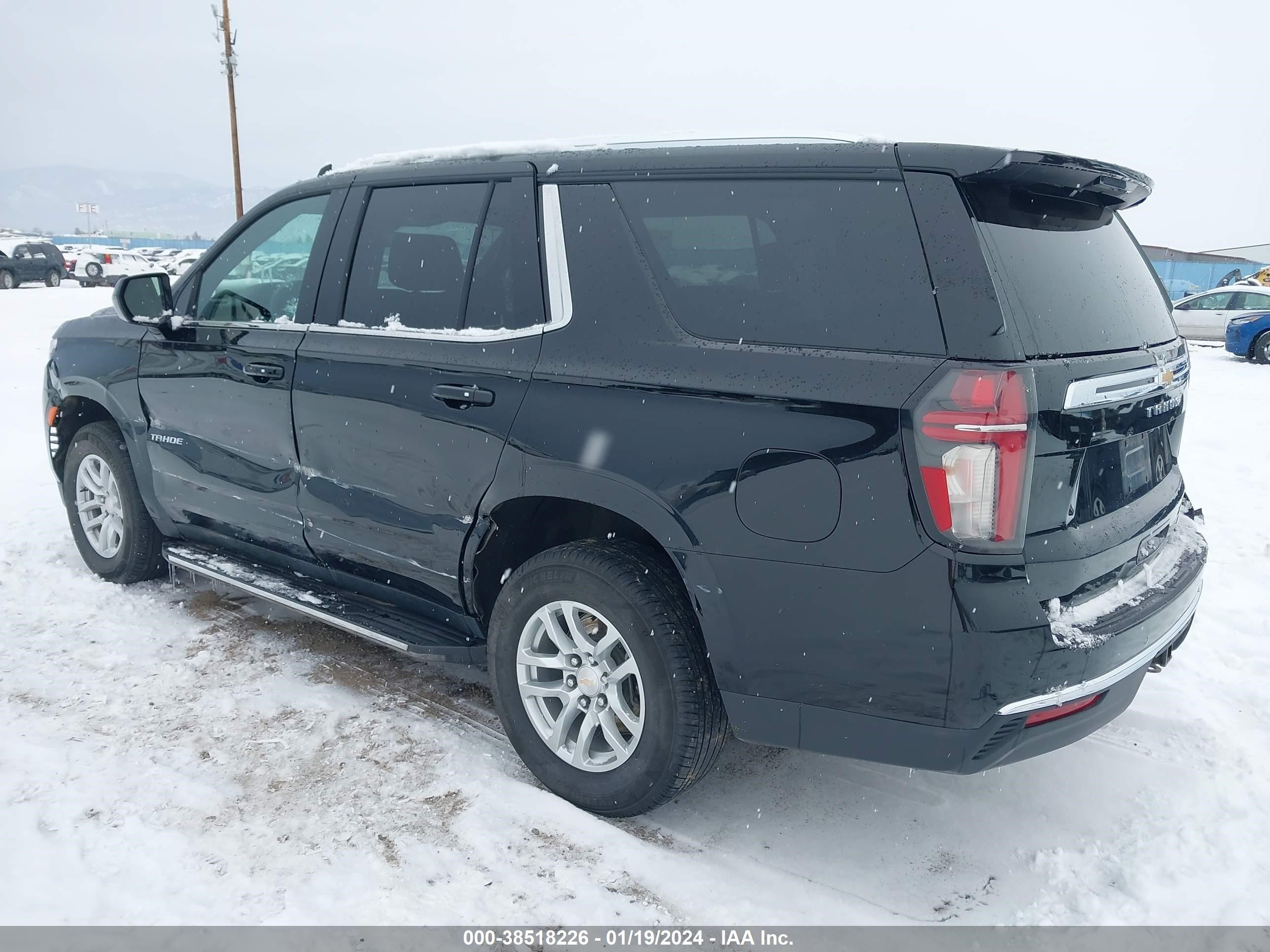 Photo 2 VIN: 1GNSKNKD7PR348651 - CHEVROLET TAHOE 