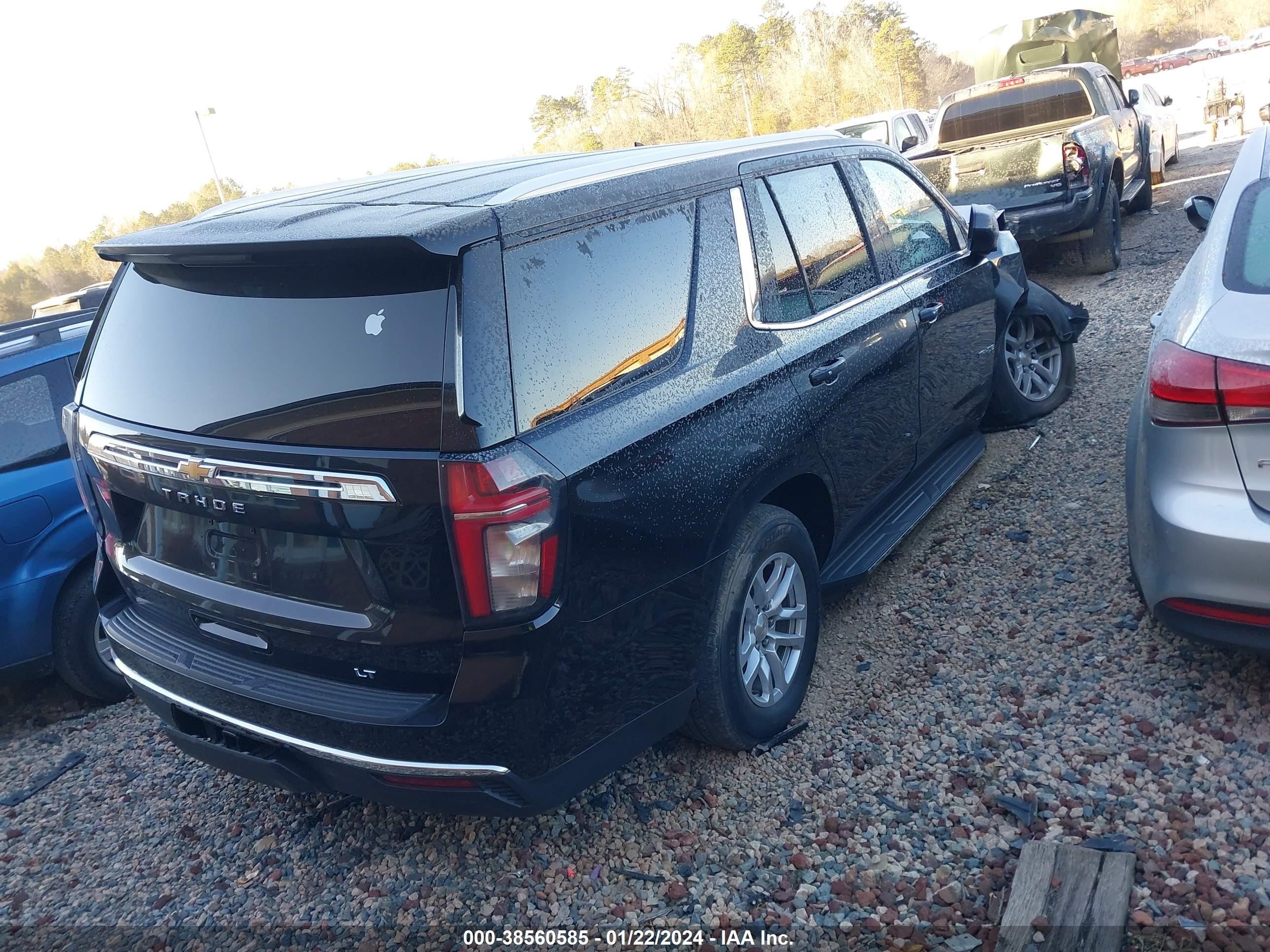 Photo 3 VIN: 1GNSKNKD8MR246965 - CHEVROLET TAHOE 