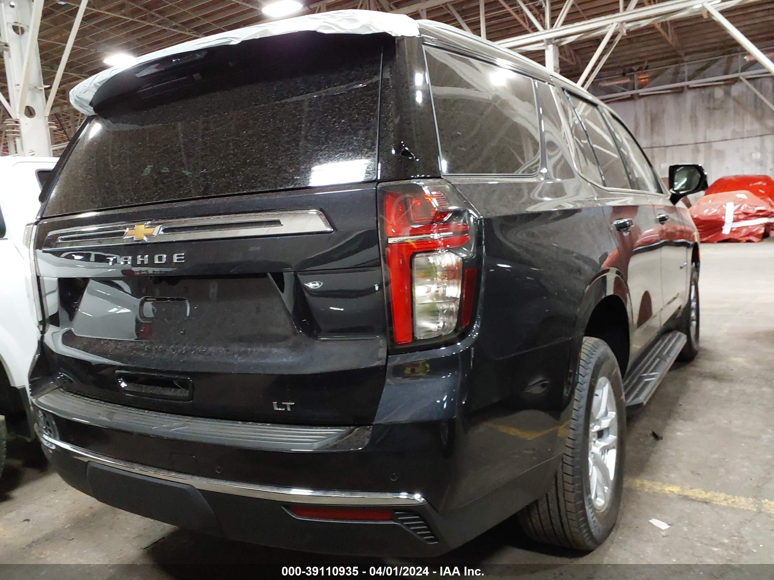 Photo 3 VIN: 1GNSKNKDXRR208659 - CHEVROLET TAHOE 