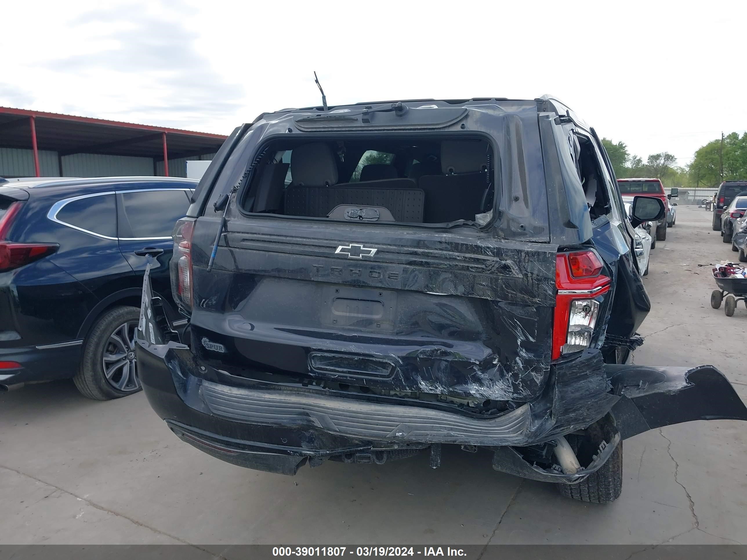 Photo 18 VIN: 1GNSKPKD1PR489999 - CHEVROLET TAHOE 