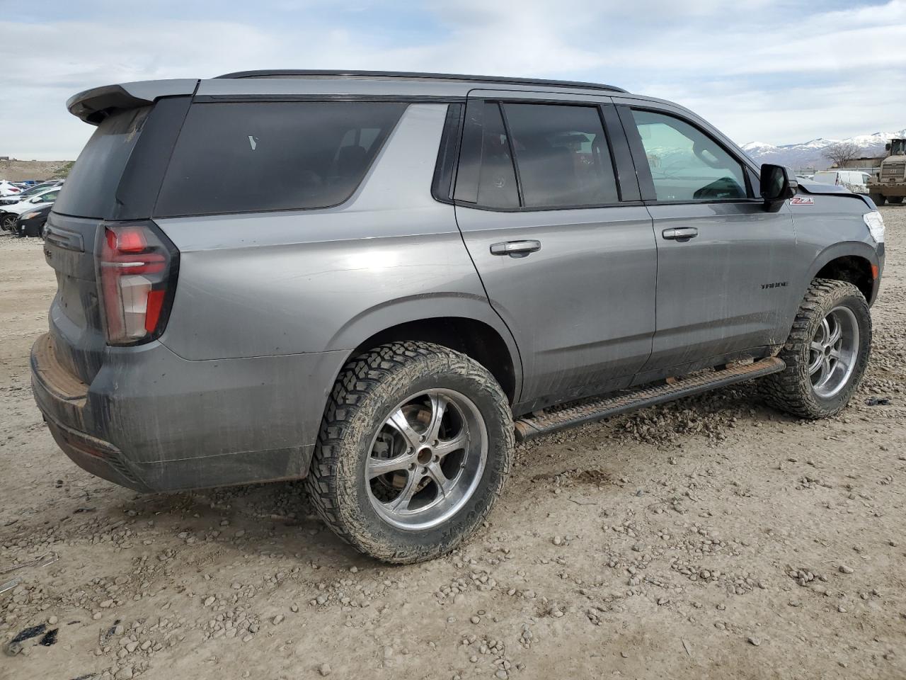 Photo 2 VIN: 1GNSKPKD5MR301755 - CHEVROLET TAHOE 