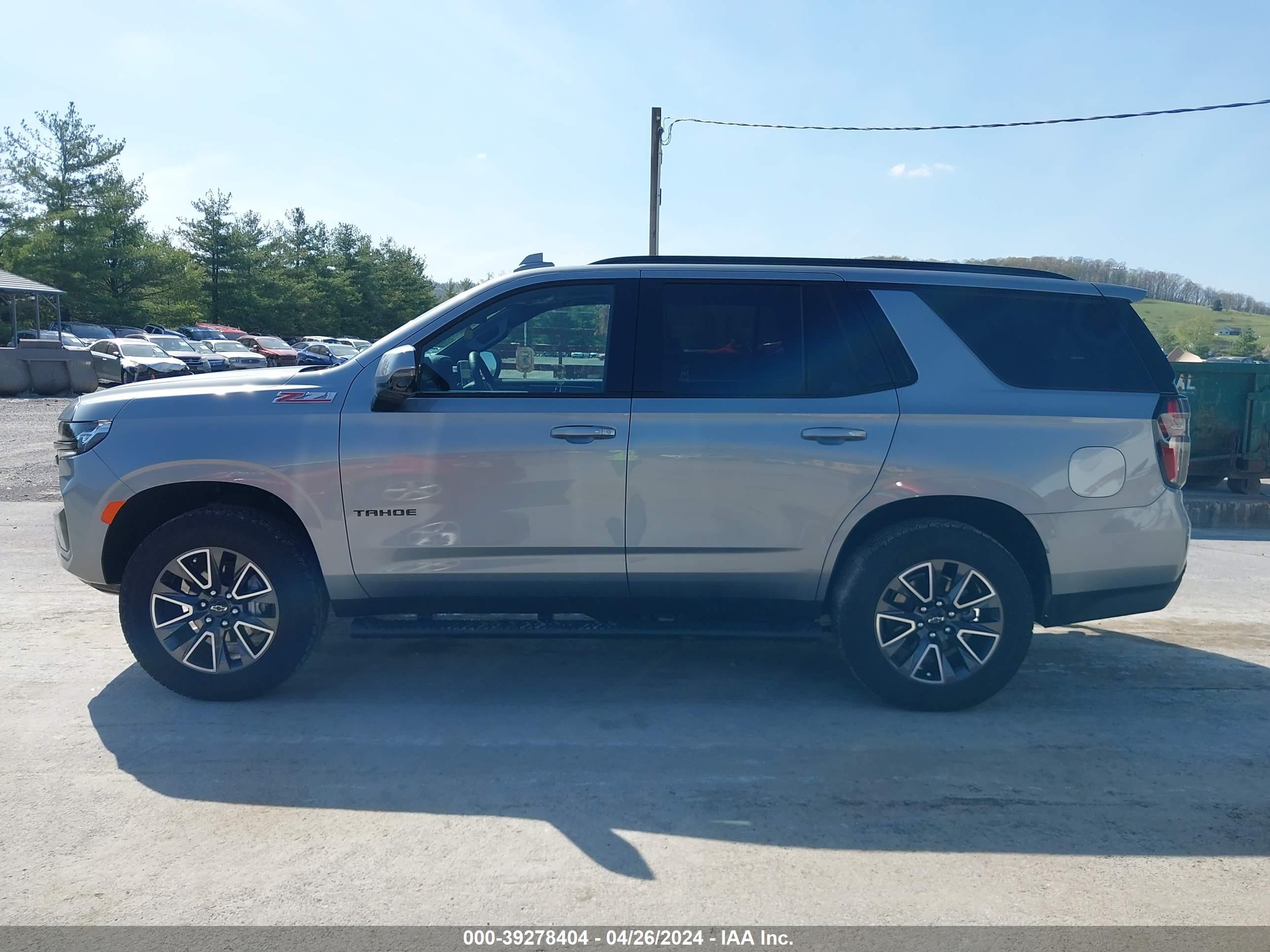 Photo 13 VIN: 1GNSKPKD7RR131518 - CHEVROLET TAHOE 