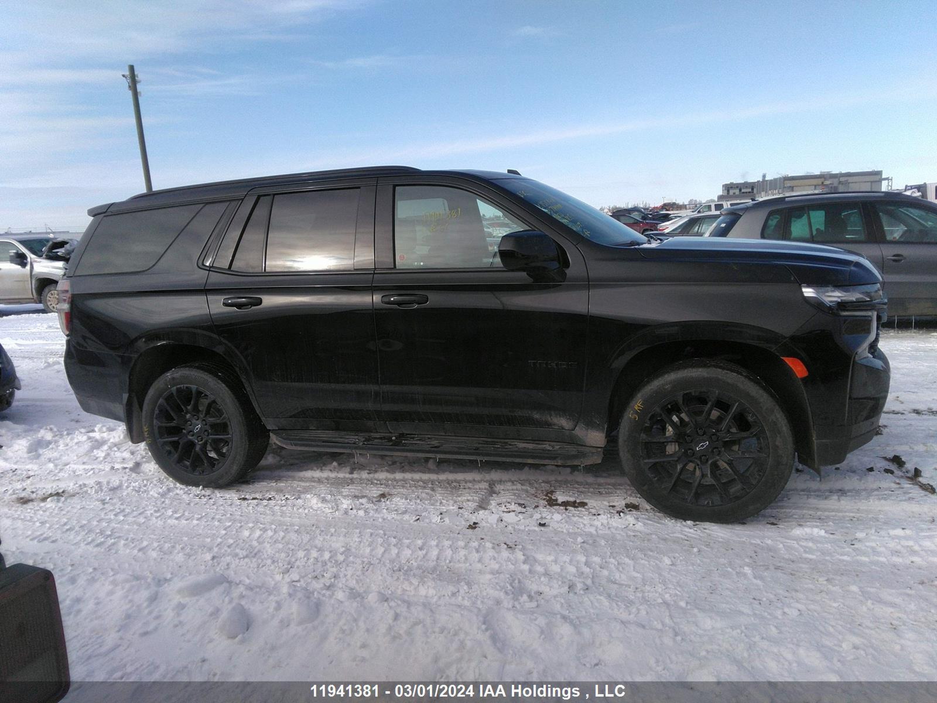 Photo 12 VIN: 1GNSKRKD5PR151744 - CHEVROLET TAHOE 