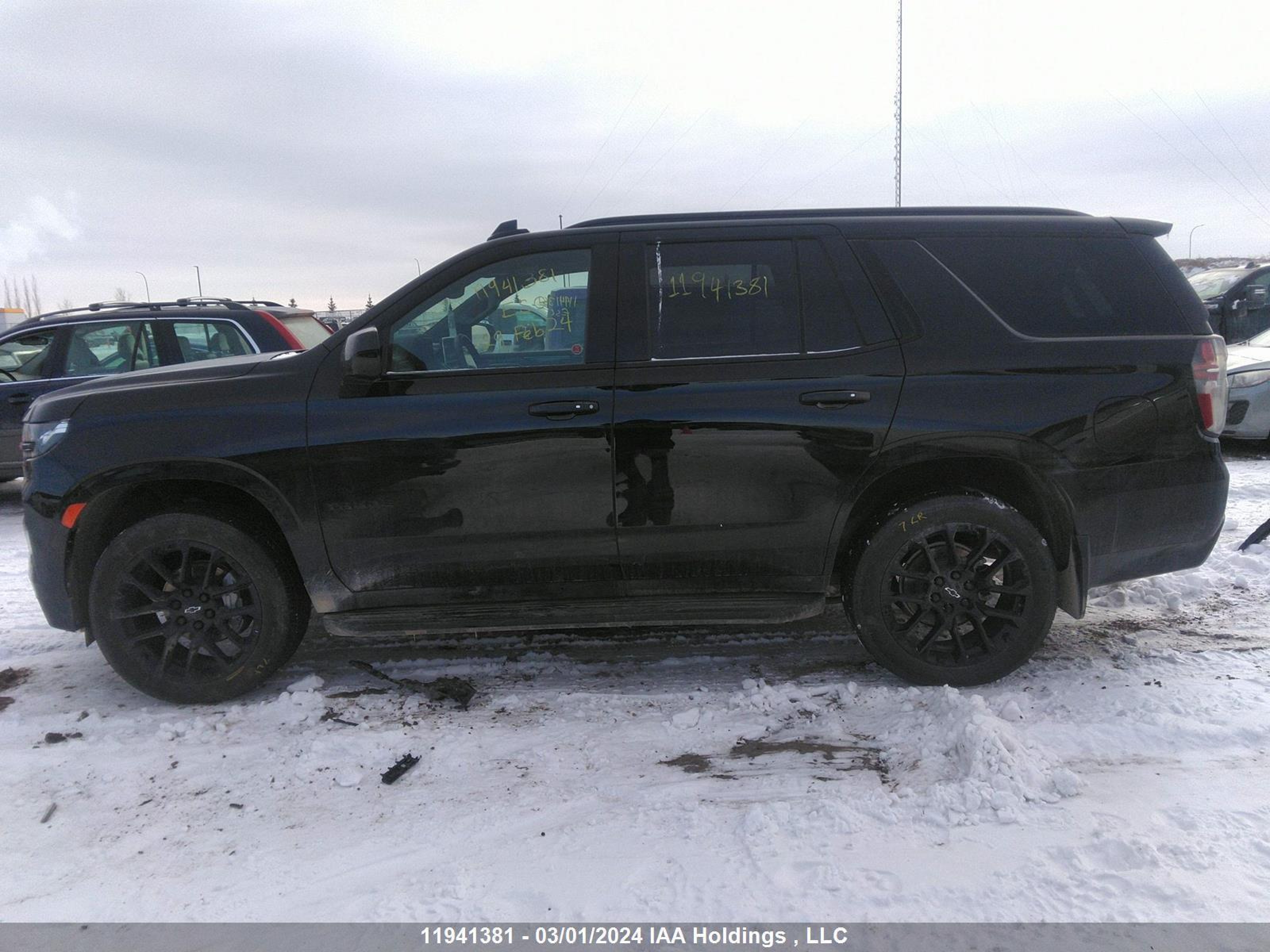 Photo 13 VIN: 1GNSKRKD5PR151744 - CHEVROLET TAHOE 