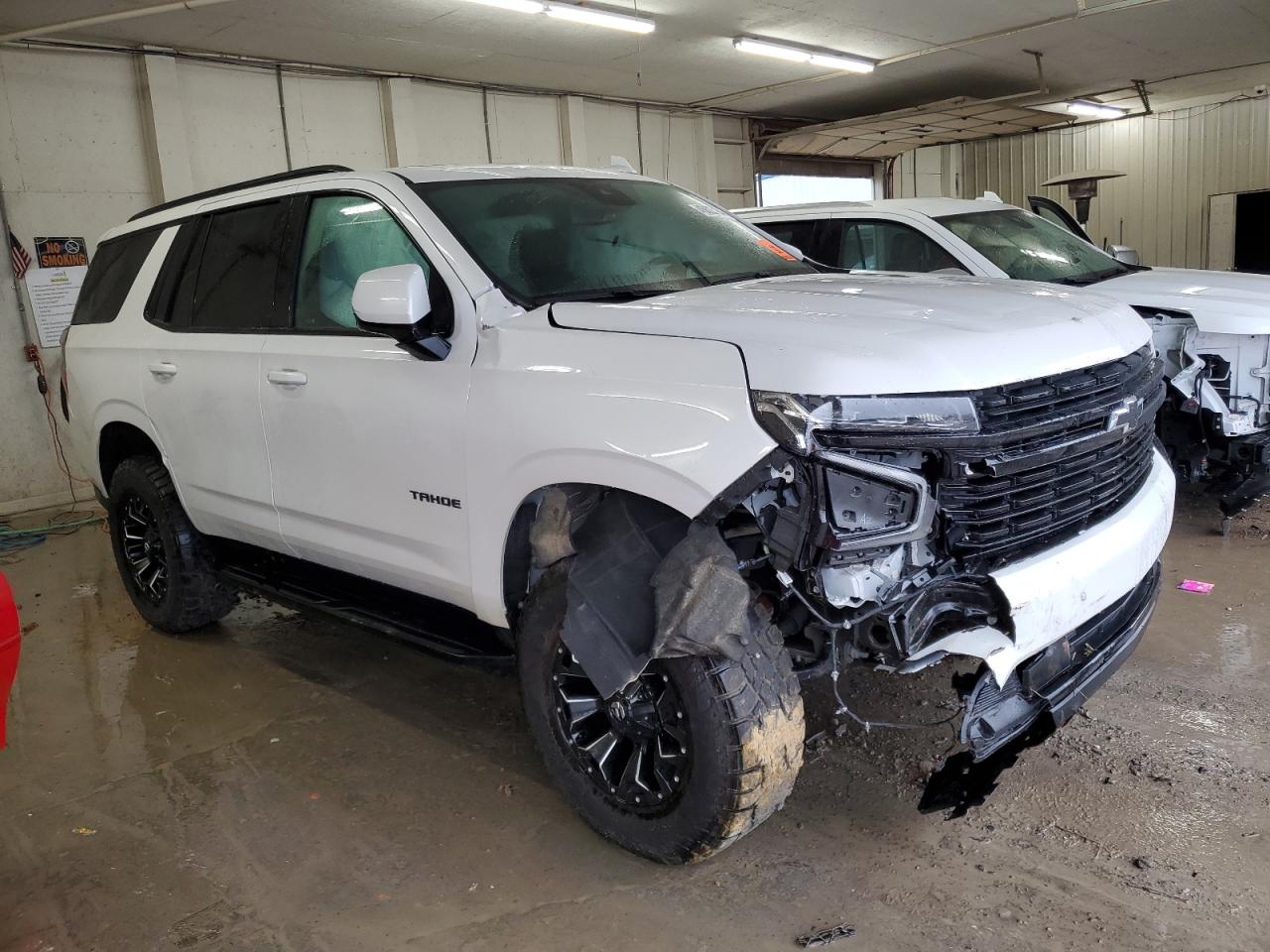 Photo 3 VIN: 1GNSKRKD8PR509094 - CHEVROLET TAHOE 