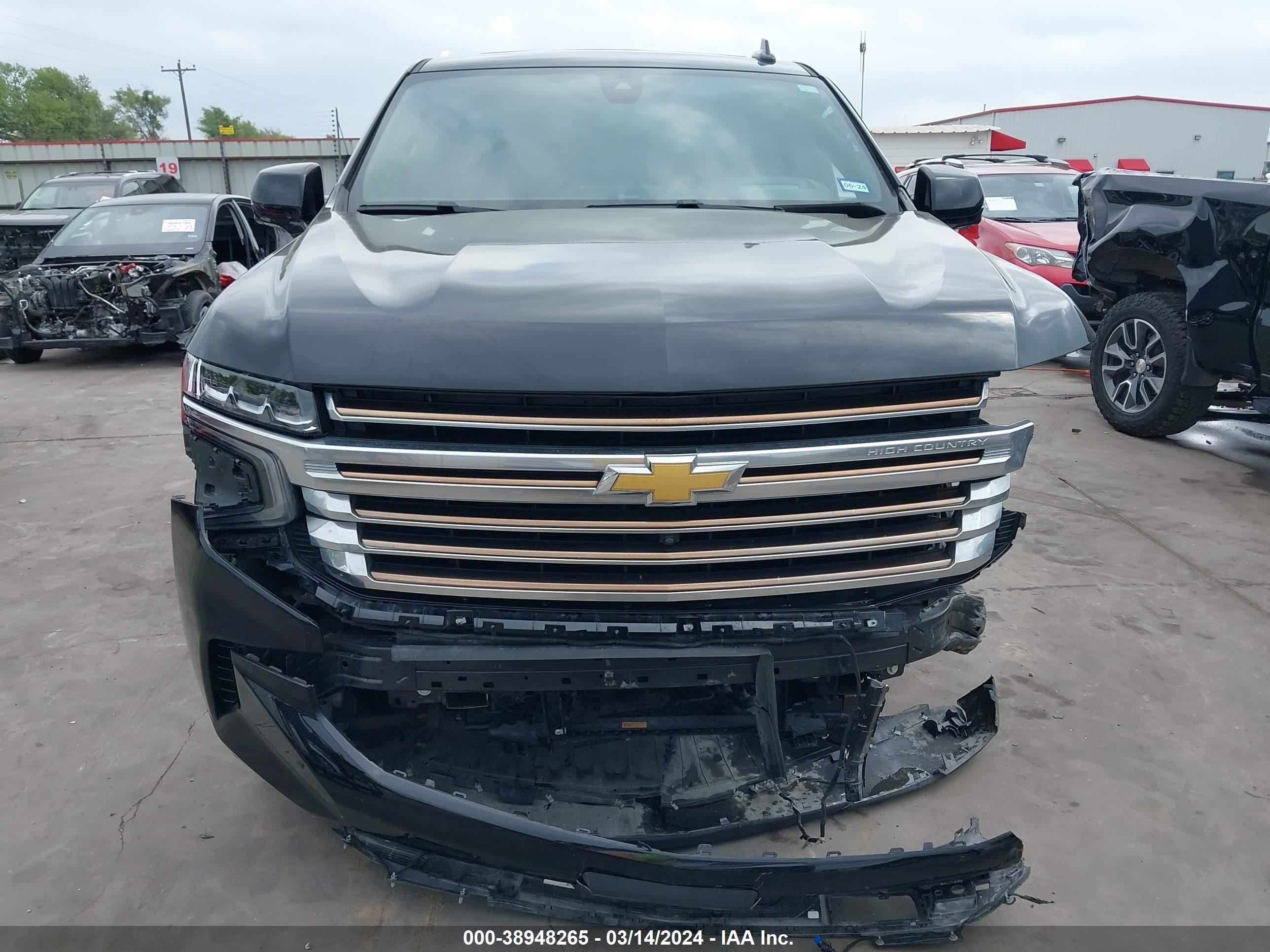 Photo 10 VIN: 1GNSKTKL4NR286263 - CHEVROLET TAHOE 