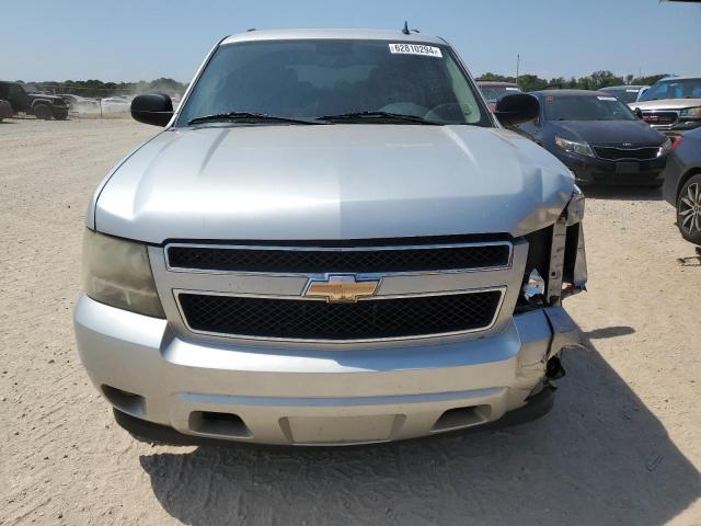 Photo 4 VIN: 1GNUCAE09AR143850 - CHEVROLET TAHOE 