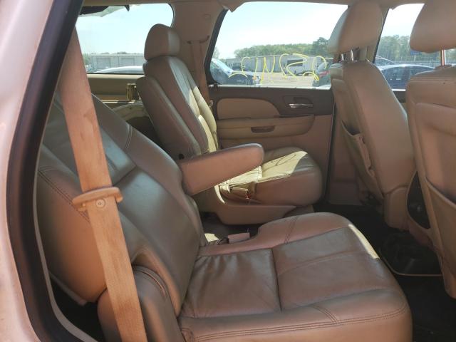 Photo 5 VIN: 1GNUCBE00AR272257 - CHEVROLET TAHOE C150 