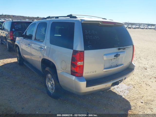 Photo 2 VIN: 1GNUCBE06AR292075 - CHEVROLET TAHOE 