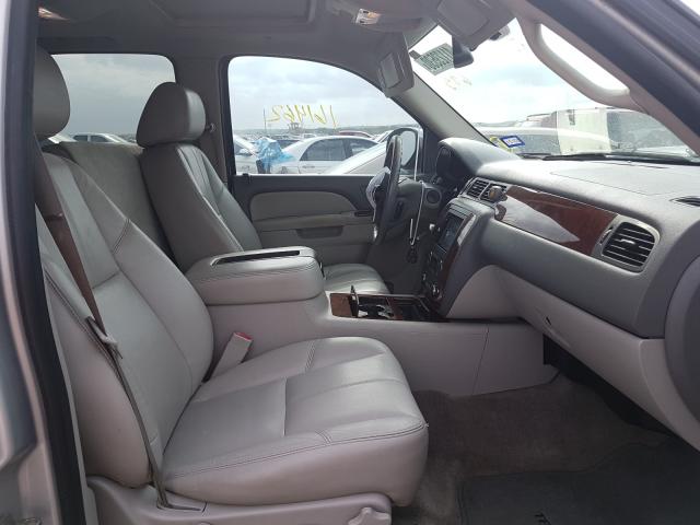 Photo 4 VIN: 1GNUCBE08AR286181 - CHEVROLET TAHOE C150 