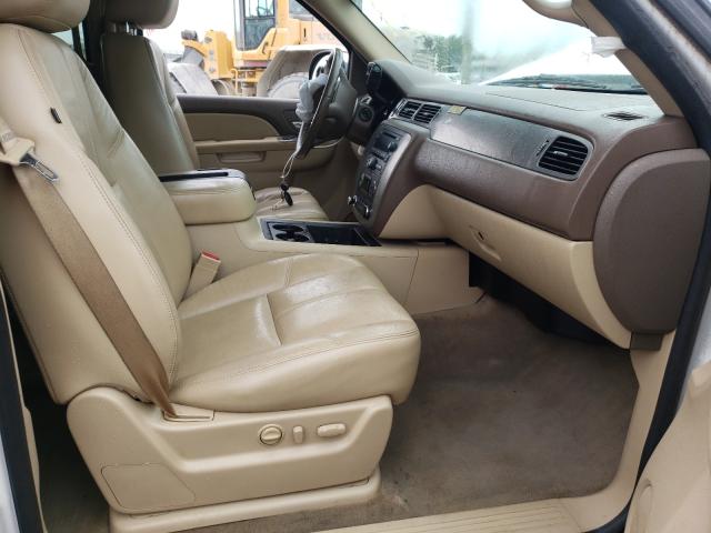 Photo 4 VIN: 1GNUCBE09AR219802 - CHEVROLET TAHOE C150 