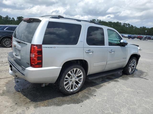 Photo 2 VIN: 1GNUCCE06AR147740 - CHEVROLET TAHOE 