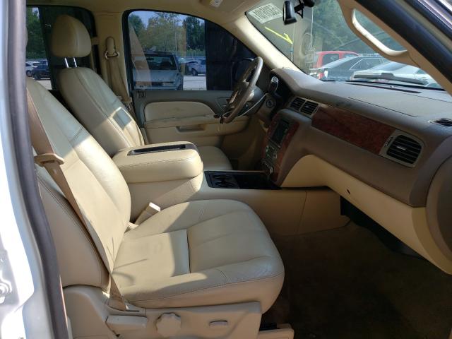 Photo 4 VIN: 1GNUCDDJ2AR174045 - CHEVROLET TAHOE 