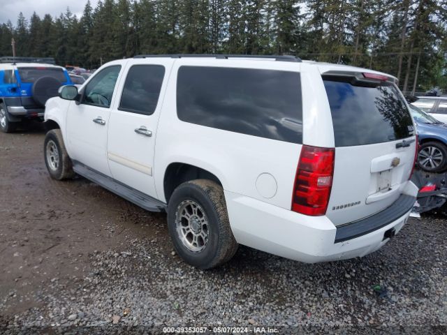 Photo 2 VIN: 1GNUCHE00AR237396 - CHEVROLET SUBURBAN 1500 